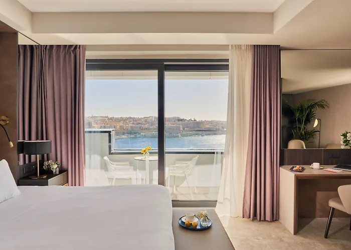 Hotel met zwembad: Barcelo Fortina Malta